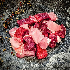 Gulasch gemischt geschnitten – frisch vom Metzger